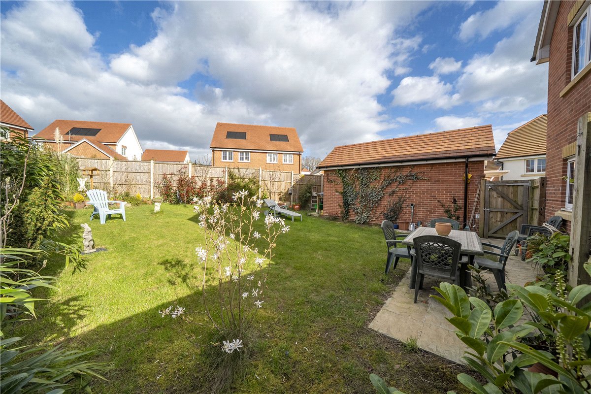 3 bedroom House, Field Close, Bishops Waltham, SO32 - Available, Image 8