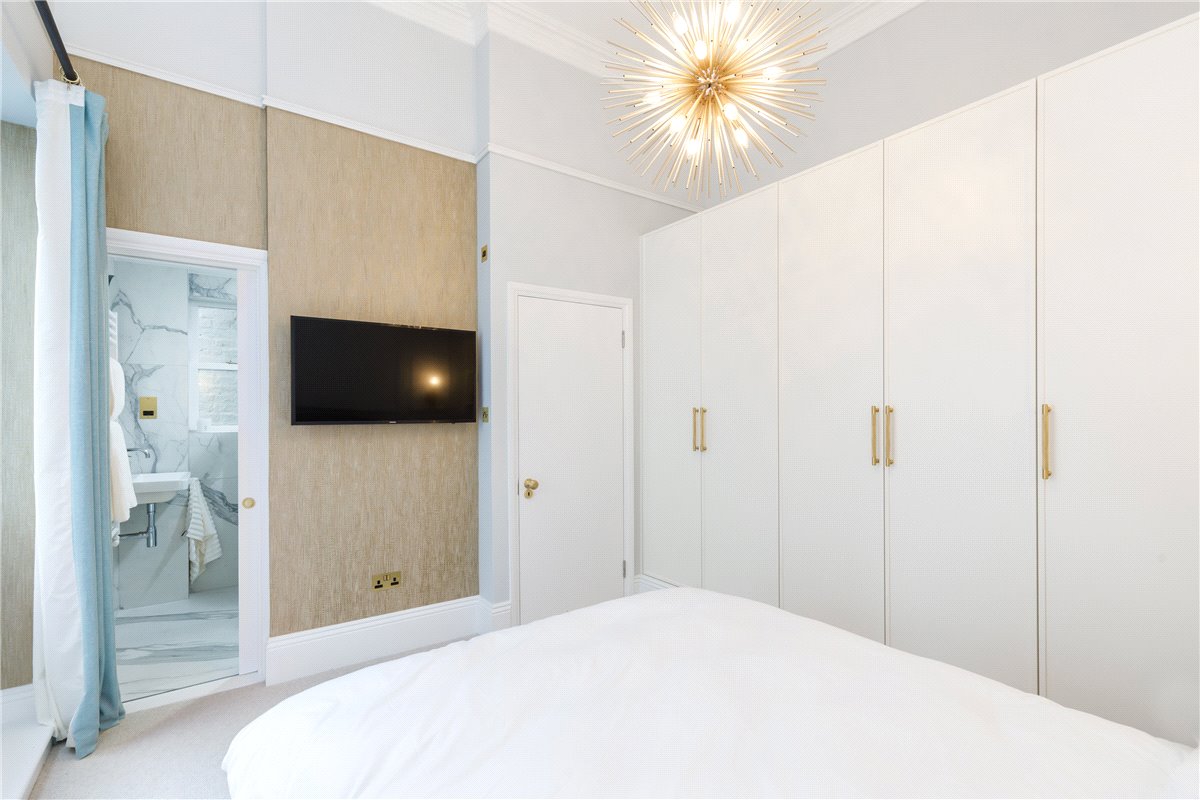 3 bedroom Maisonette, Cornwall Gardens, South Kensington, SW7 - Available, Image 7