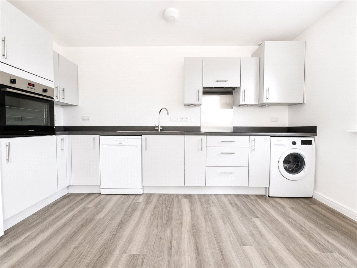 2 bedroom Flat, Stonyfield Road, Whiteley, PO15 - Let Agreed, Image 2