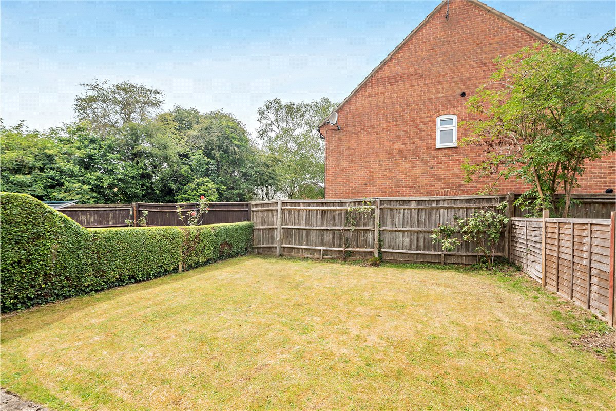 2 bedroom House, Poffley Place, Thatcham, RG19 - Sold STC, Image 12