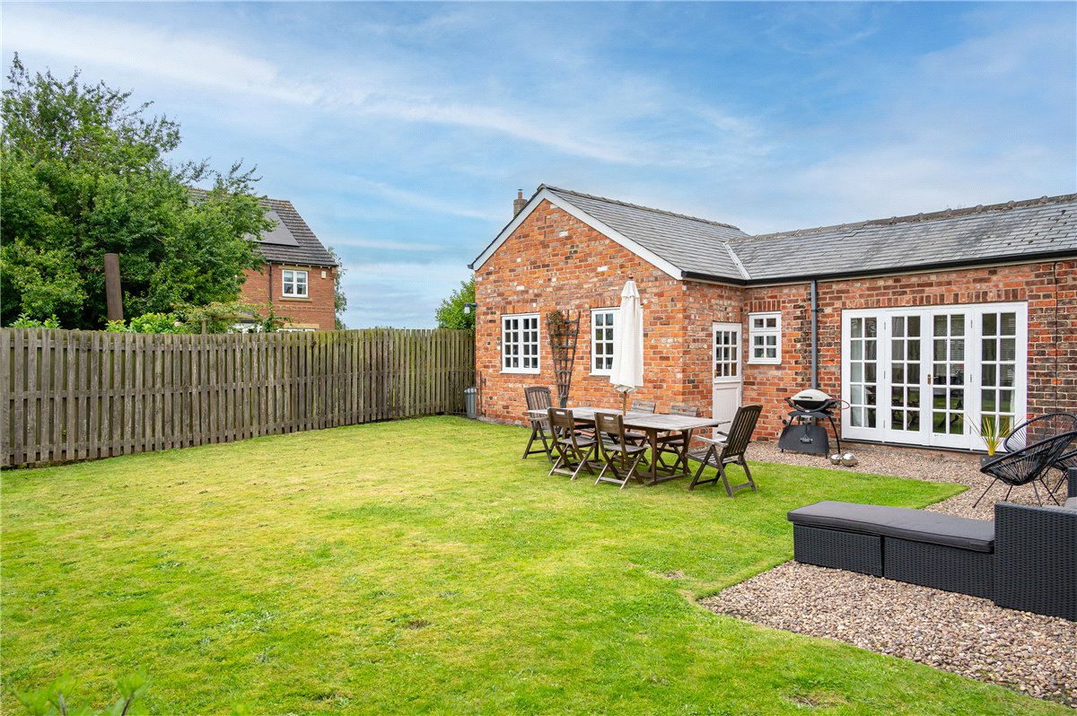 6 bedroom House, Main Street, North Duffield, YO8 - Available, Image 8
