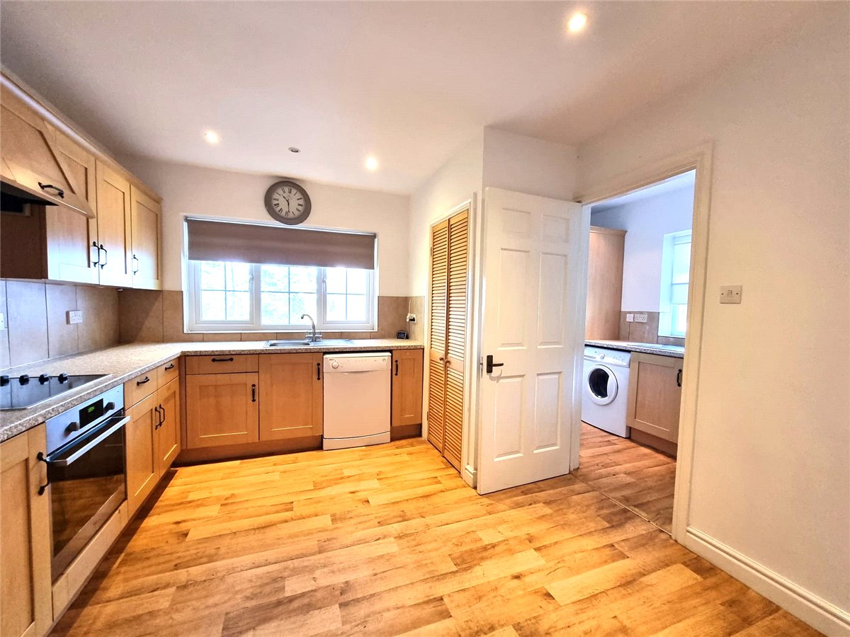 3 bedroom Bungalow, Everleigh, Marlborough, SN8 - , Image 2