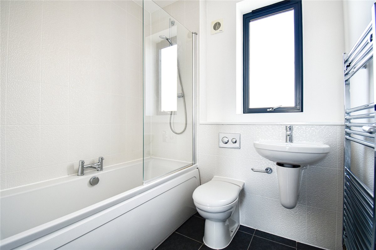 3 bedroom House, Whittle Avenue, Trumpington, CB2 - , Image 7