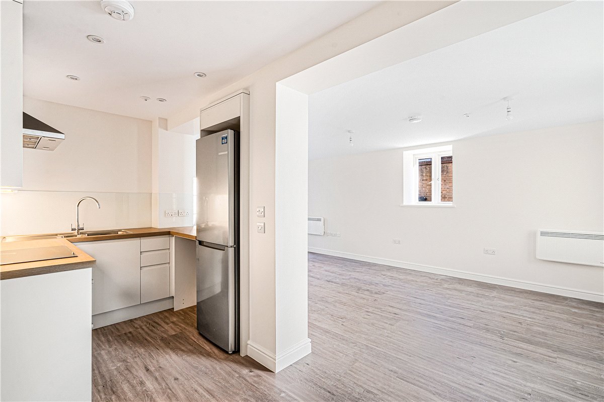 1 bedroom Flat, Walton Crescent, Oxford, OX1 - Available, Image 10