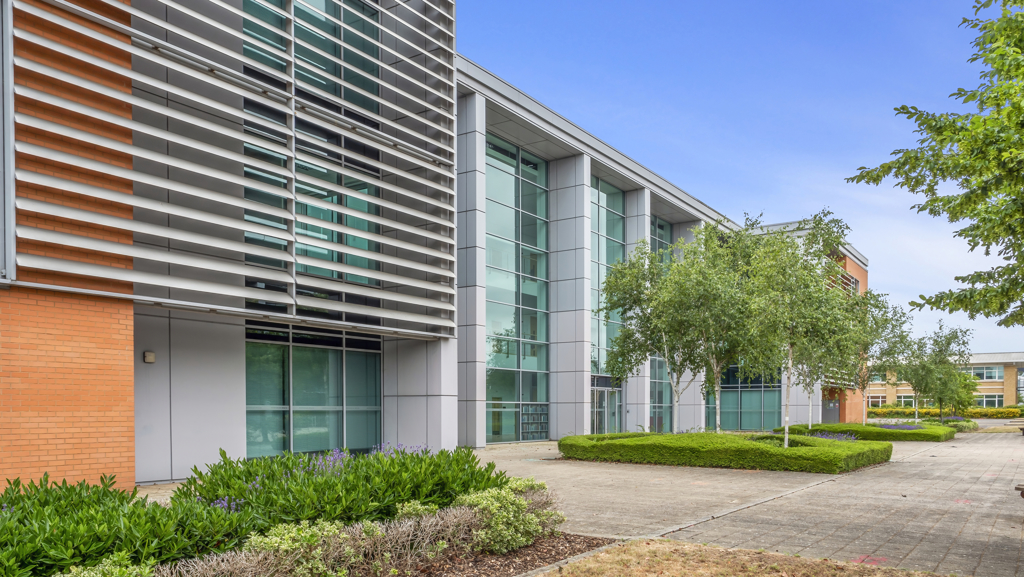 42877 Sq Ft, Milton Road, Cambridge, CB4 - Available, Image 1