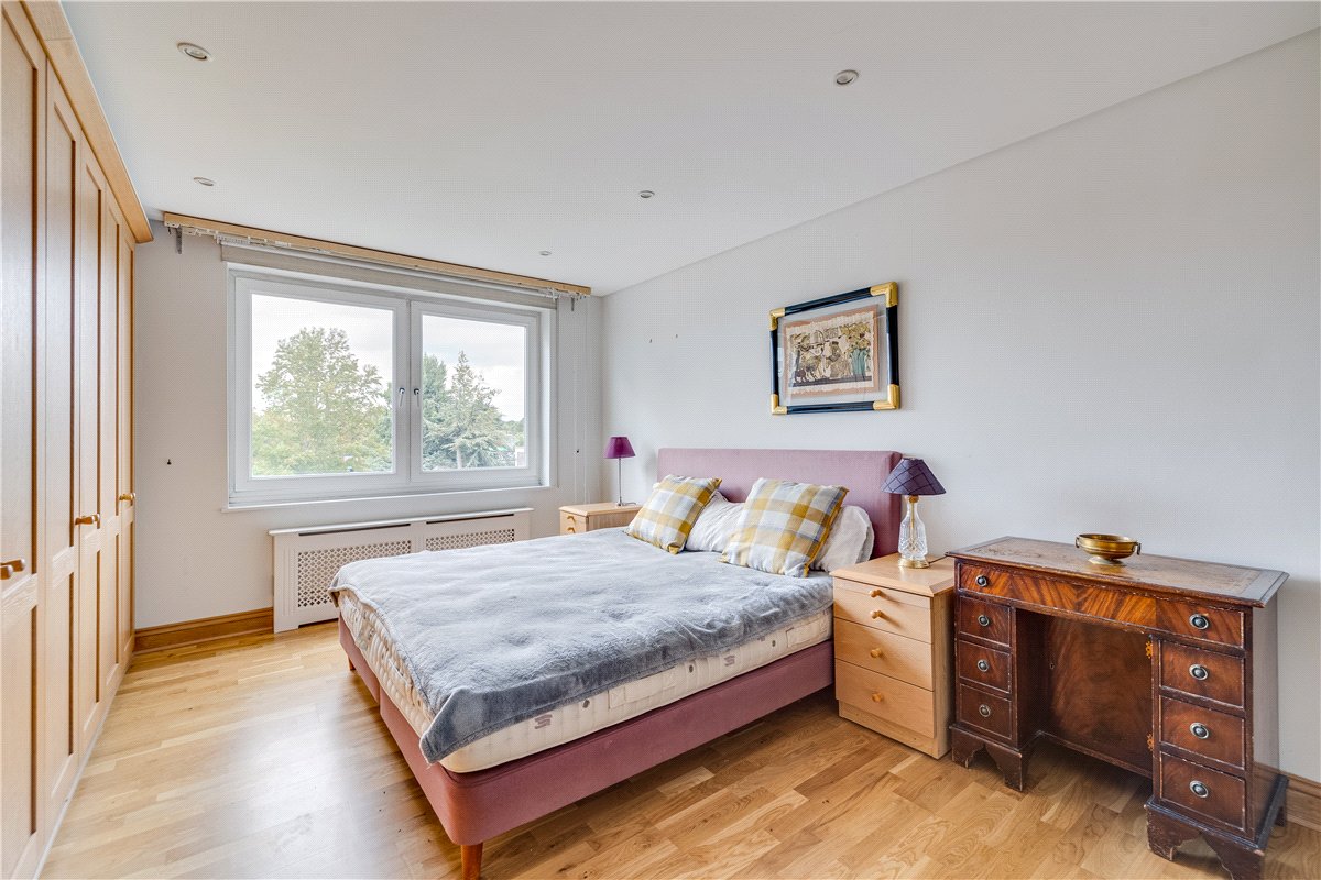 2 bedroom Flat, Somerset Road, London, SW19 - Available, Image 5