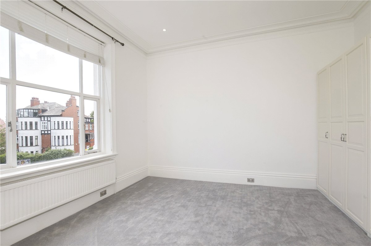 3 bedroom Flat, Leeds Road, Harrogate, HG2 - Available, Image 8