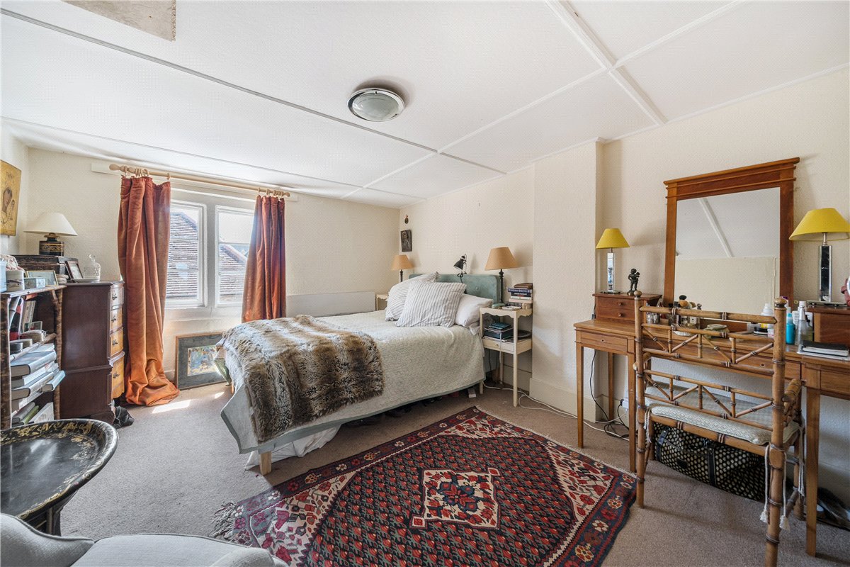 3 bedroom House, East Kennett, Marlborough, SN8 - Available, Image 12