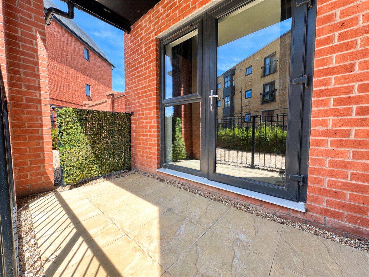 2 bedroom Flat, Stonyfield Road, Whiteley, PO15 - Available, Image 7