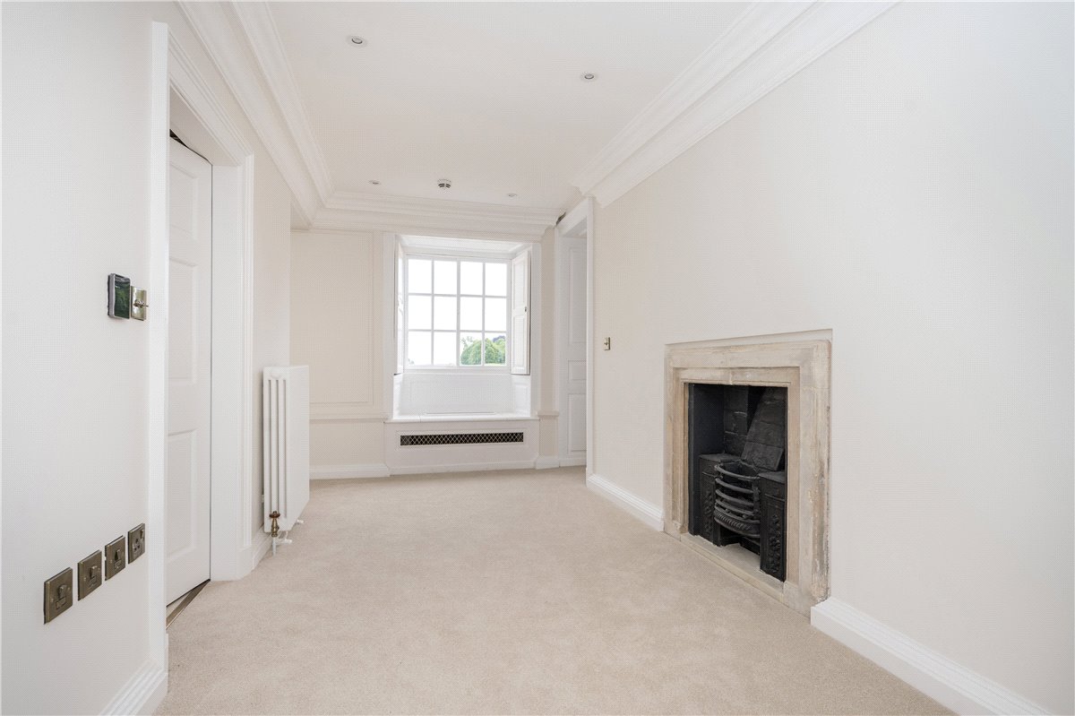 2 bedroom Flat, Shrewsbury, Ledston Hall, Back Newton Lane, WF10 - , Image 9