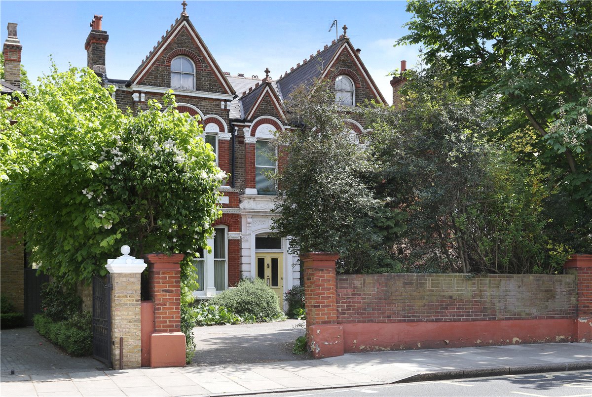 3 bedroom Flat, Castelnau, London, SW13 - Sold