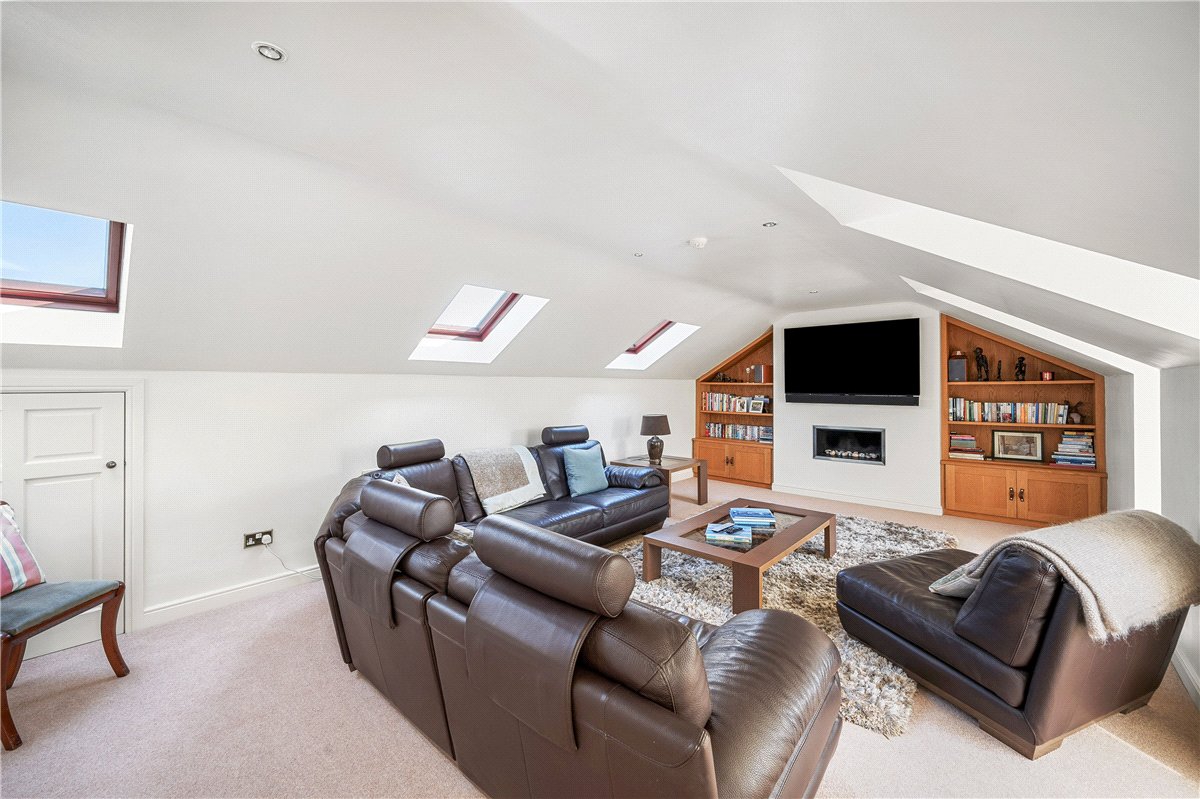 6 bedroom House, Crag Lane, Huby, LS17 - Available, Image 1