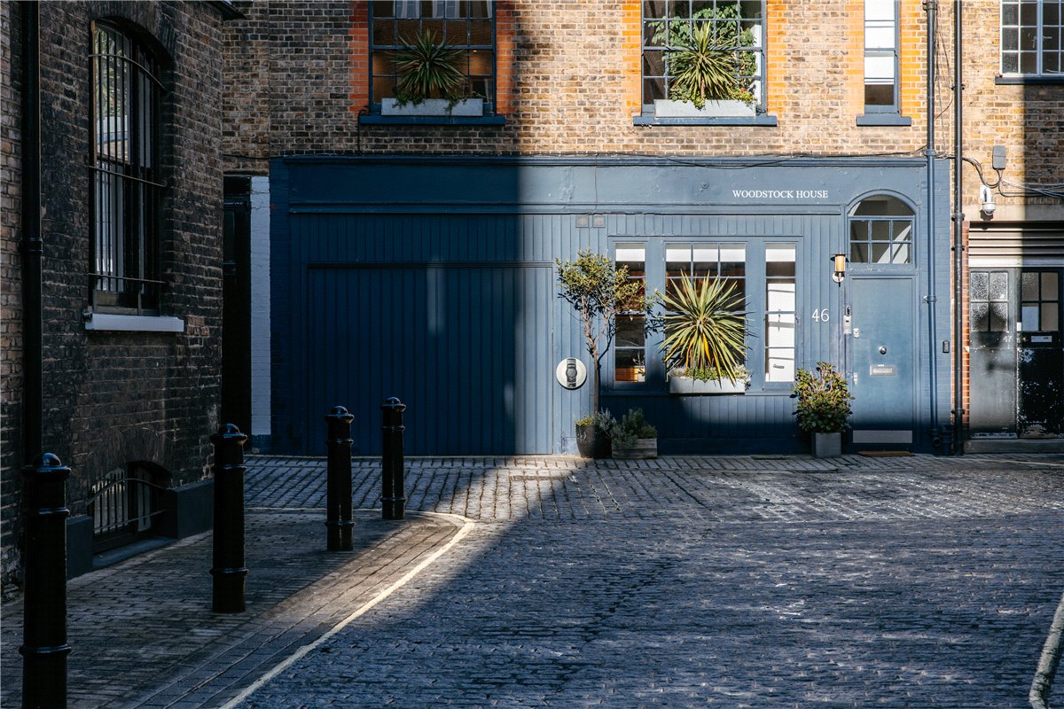 2 bedroom House, Woodstock Mews, London, W1G - Available, Image 1