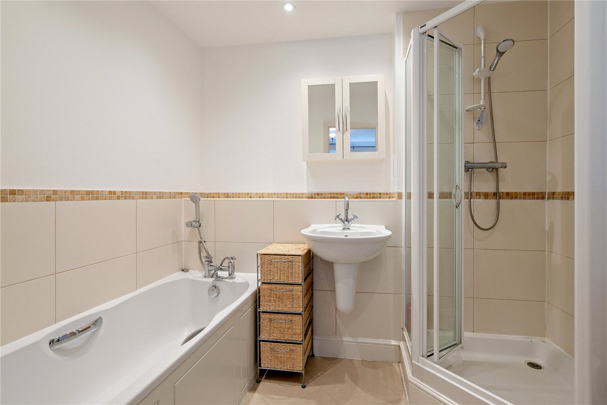 4 bedroom House, Hermitage Green, Hermitage, RG18 - Available, Image 20