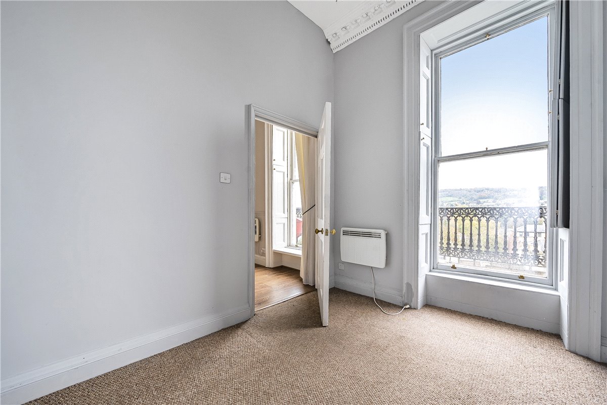 2 bedroom Flat, Paragon, Bath, BA1 - Sold, Image 5