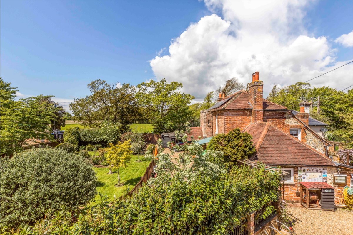5 bedroom House, Hunston Mill House & Cottages, Selsey Road, PO20 - Available, Image 8