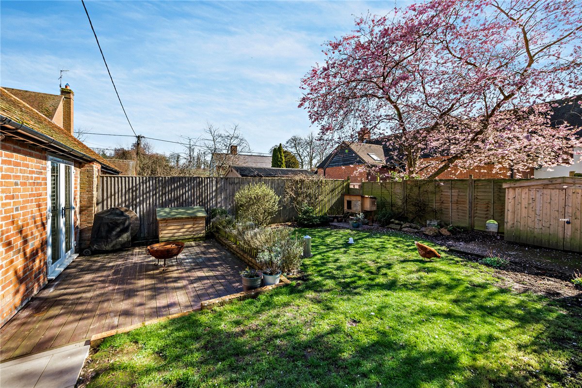 3 bedroom House, Churchway, West Ilsley, RG20 - Available, Image 11