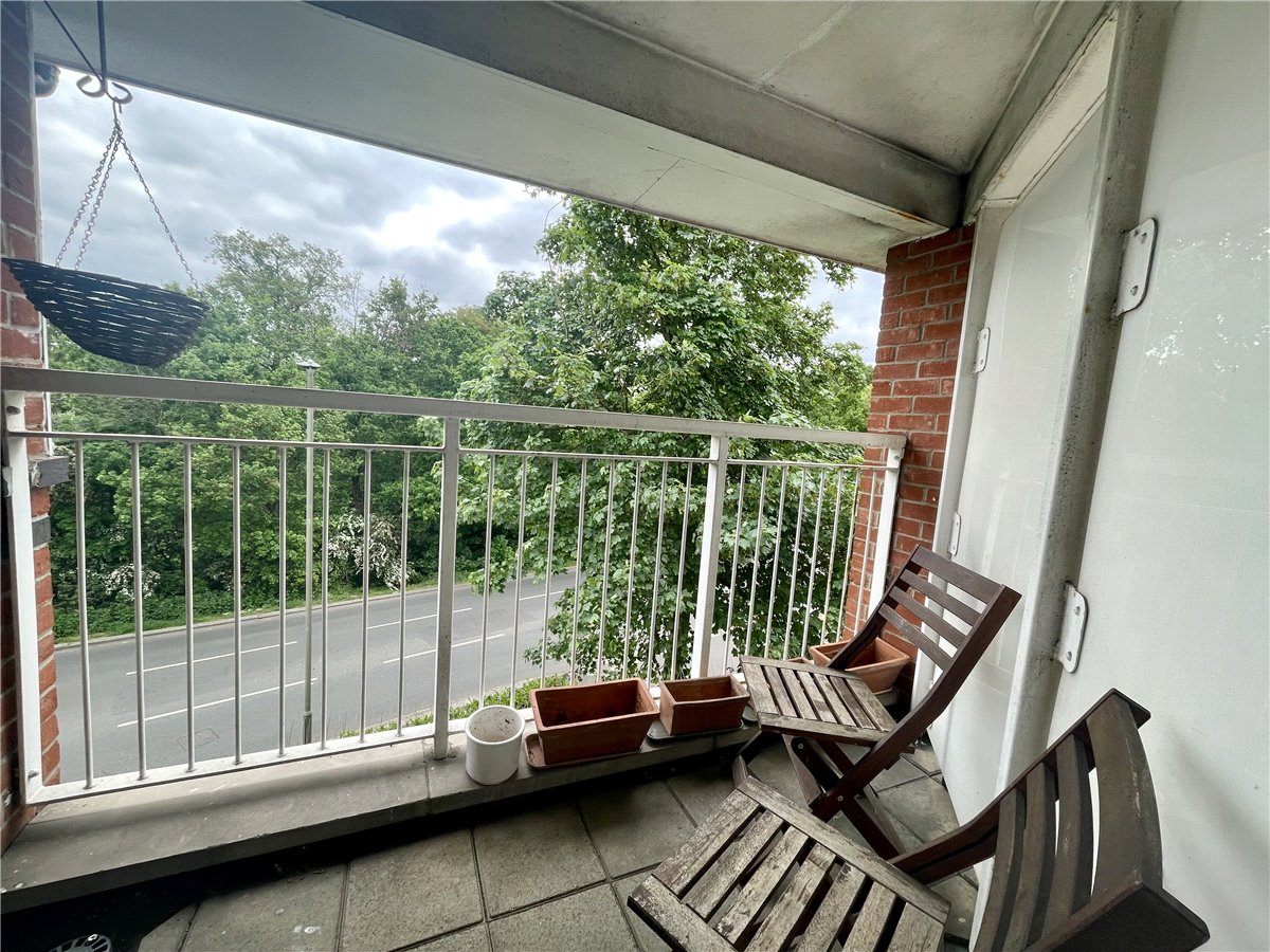 2 bedroom Flat, Heritage Park, Tooting Common/Tooting Bec, SW17 - Sold STC, Image 6