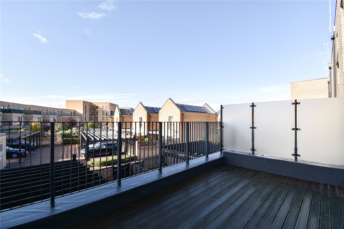 3 bedroom House, Whittle Avenue, Trumpington, CB2 - , Image 14