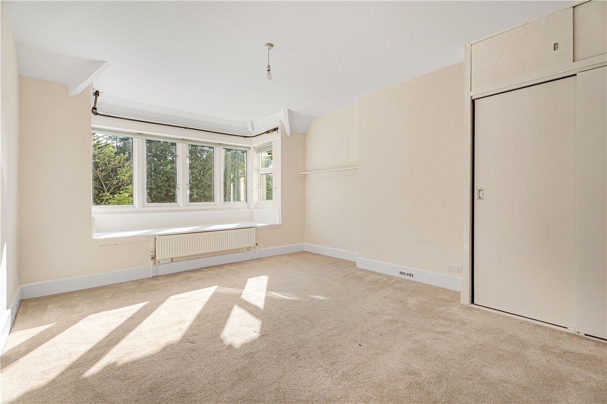 10 bedroom House, Frith Hill, South Heath, HP16 - Available, Image 16