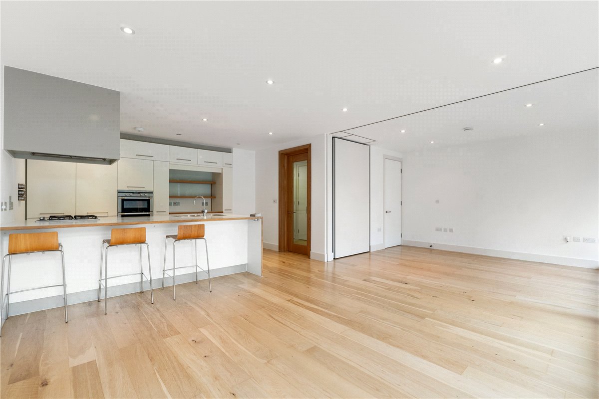 2 bedroom Flat, Kingfisher Way, Cambridge, CB2 - Sold, Image 2