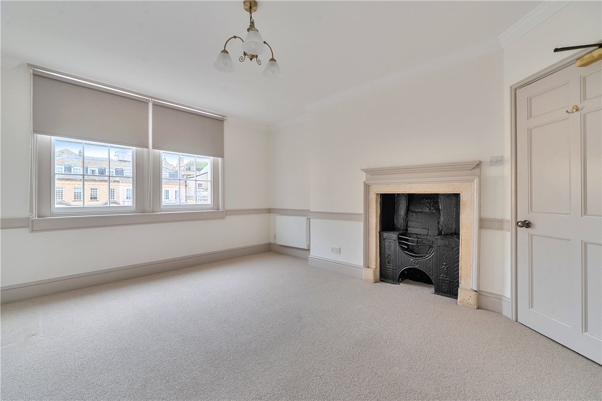 1 bedroom Flat, Beauford Square, Bath, BA1 - Available, Image 2