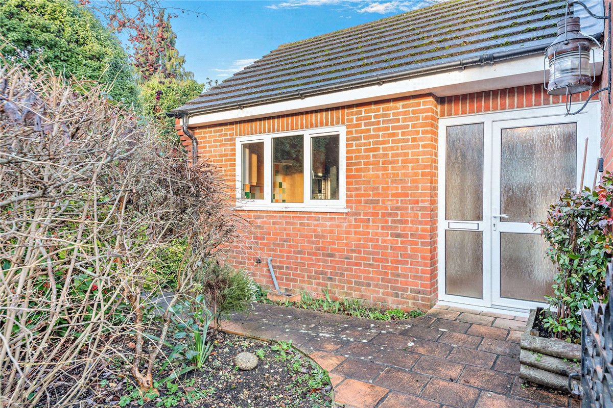 2 bedroom Bungalow, Enborne Road, Newbury, RG14 - Sold STC, Image 15