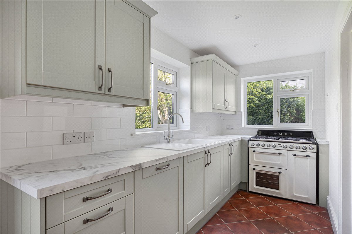 4 bedroom House, High Street, Manton, SN8 - Available, Image 2