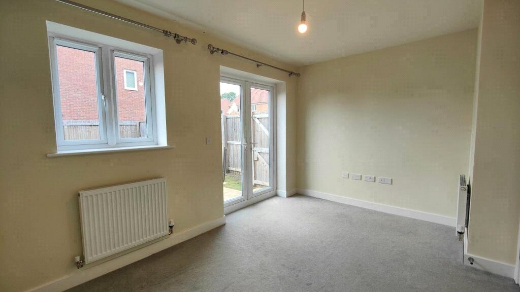 2 bedroom House, Manor Park Drive, Pontefract, WF8 - , Image 2