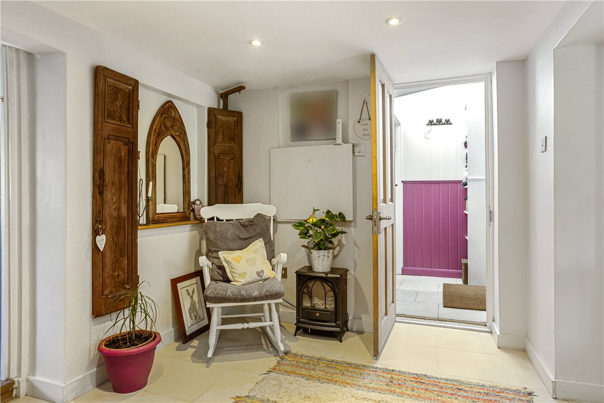 3 bedroom House, The Street, All Cannings, SN10 - Available, Image 5