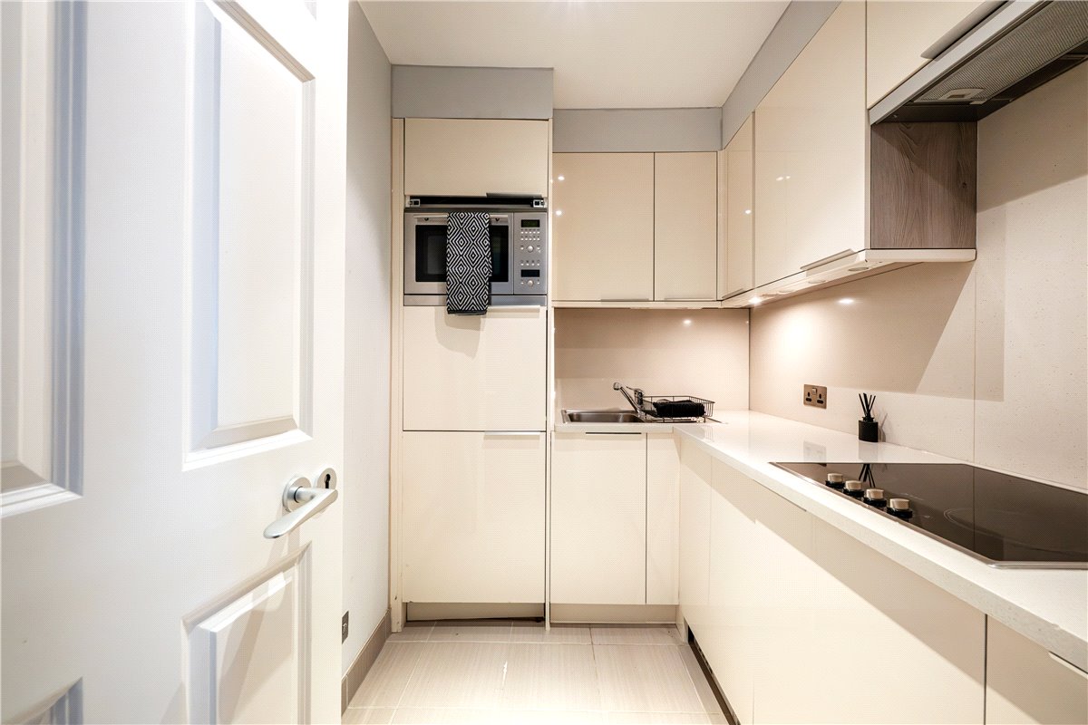 1 bedroom Flat, Pall Mall, St James`s, SW1Y - Available, Image 2