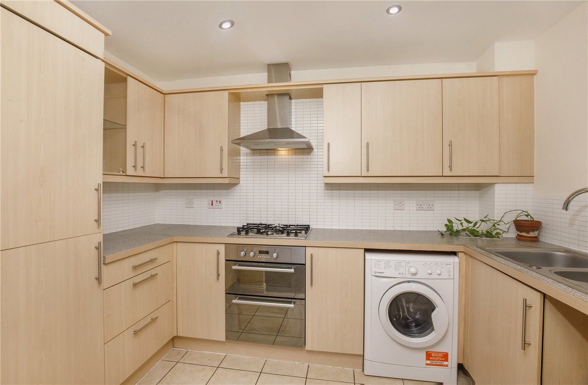 2 bedroom Flat, Blackthorn Drive, Huddersfield, HD3 - , Image 1