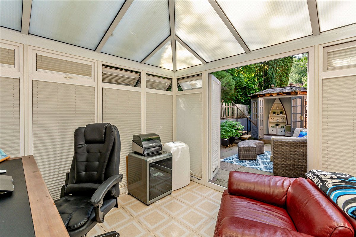 4 bedroom House, Normay Rise, Newbury, RG14 - Available, Image 9