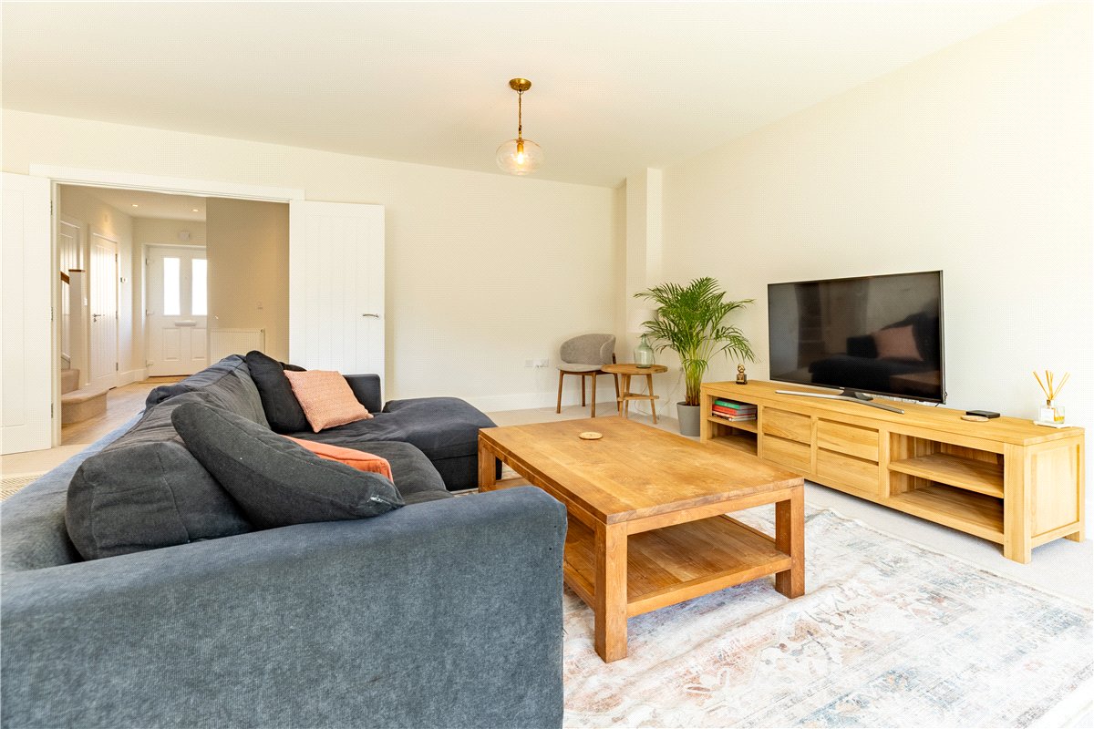 4 bedroom House, Olivers Close, Long Hanborough, OX29 - Sold STC, Image 3