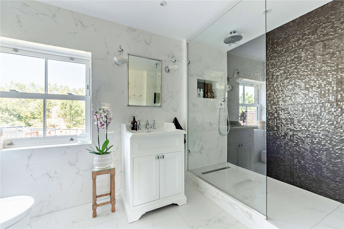 5 bedroom House, High Street, Chieveley, RG20 - Sold STC, Image 2