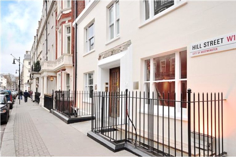 2 bedroom Flat, Hill Street, Mayfair, W1J - Available, Image 2