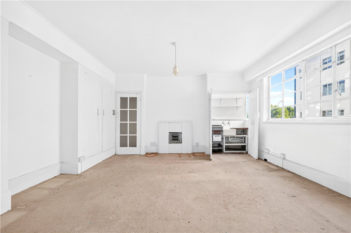 0 bedroom Flat, Sloane Avenue, Chelsea, SW3 - Available