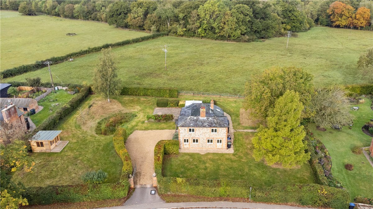 4 bedroom House, The Street, Kirtling, CB8 - Available, Image 17