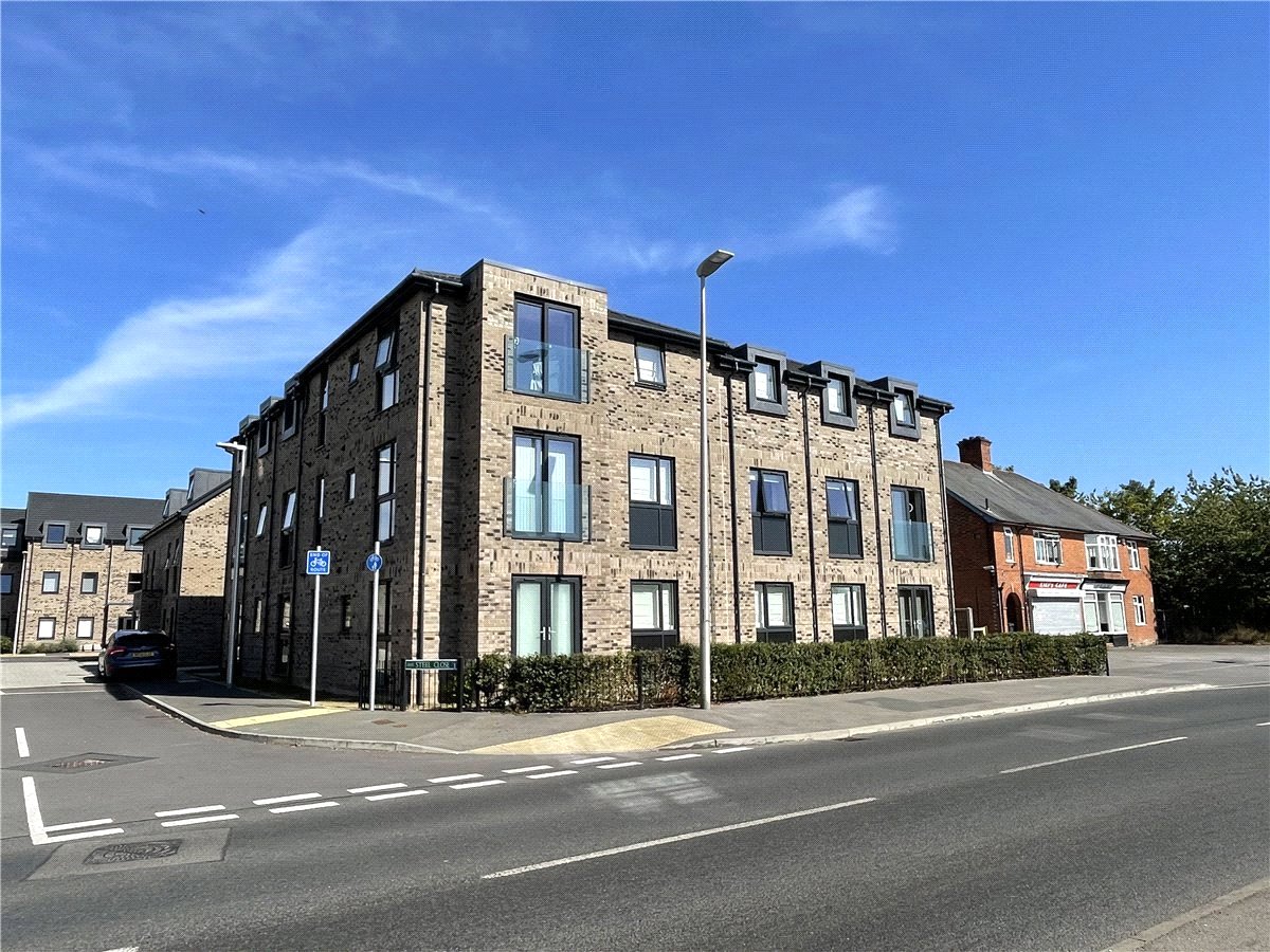 1 bedroom Flat, Steel Close, Newtown Road, RG14 - Available