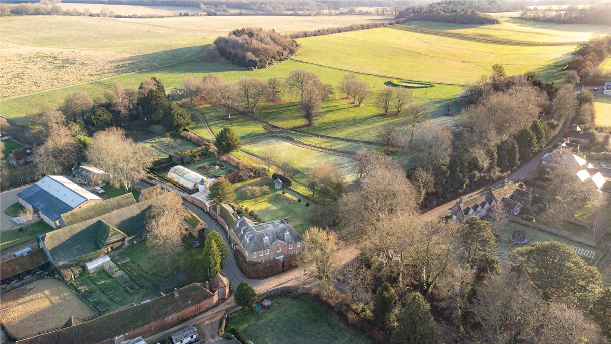 7 bedroom House, Little Bedwyn, Marlborough, SN8 - Available, Image 27