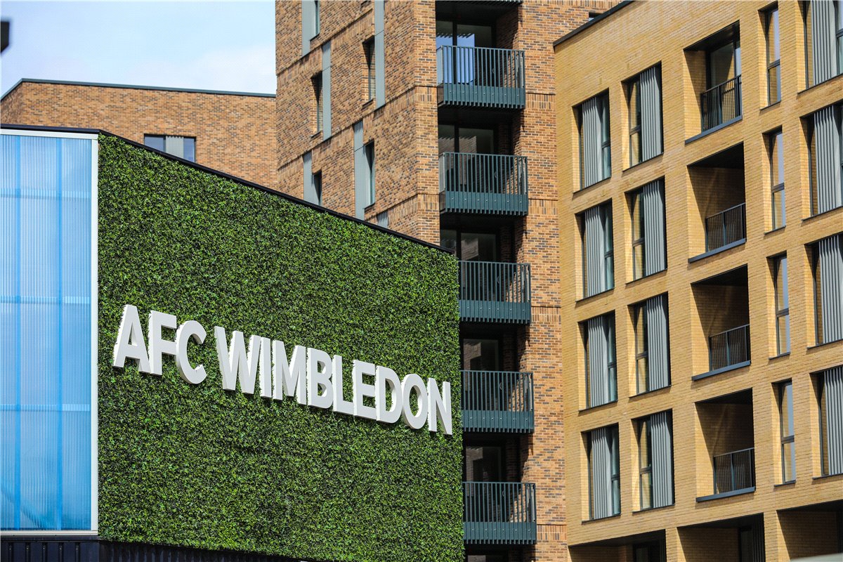 3 bedroom Flat, Greyhound Parade, Wimbledon Grounds, London, SW17 - , Image 2