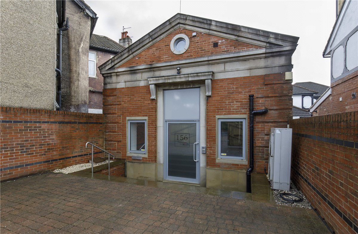 2 bedroom House, Hookstone Drive, Harrogate, HG2 - Available, Image 1