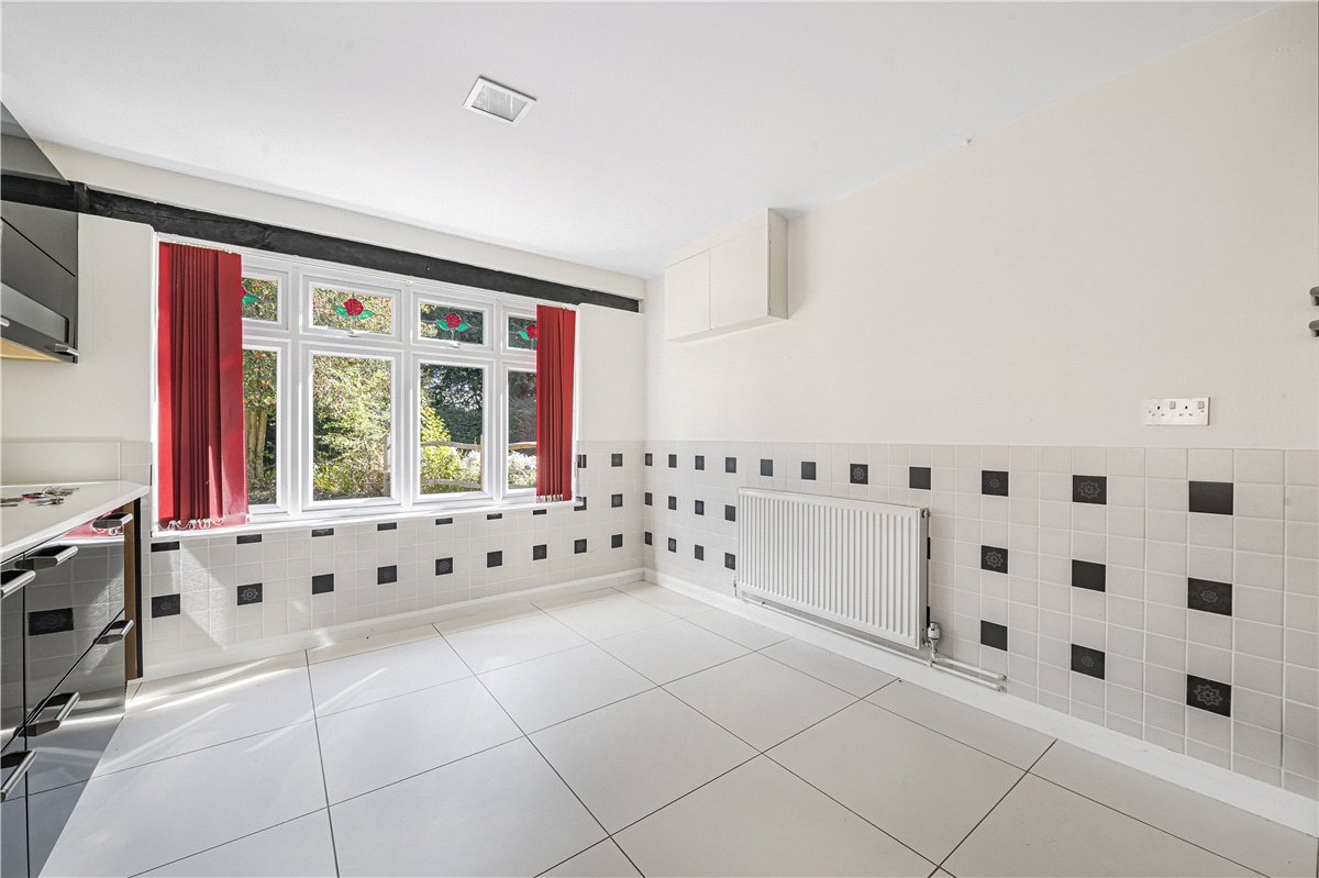 7 bedroom House, Tye Lane, Walberton, BN18 - Available, Image 16