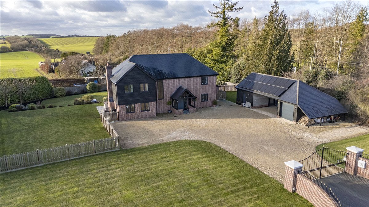 4 bedroom House, Stockbridge Road, Lopcombe, SP5 - Available, Image 15