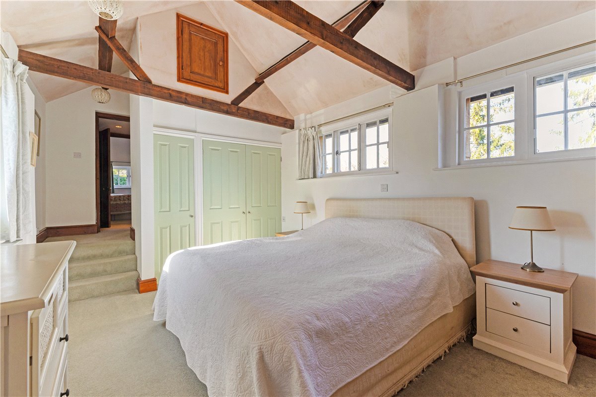 3 bedroom House, Neates Yard, Marlborough, SN8 - Sold, Image 14