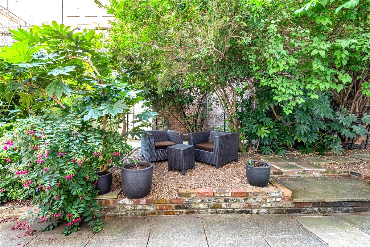 2 bedroom Flat, Basil Street, Knightsbridge, SW3 - Available, Image 7