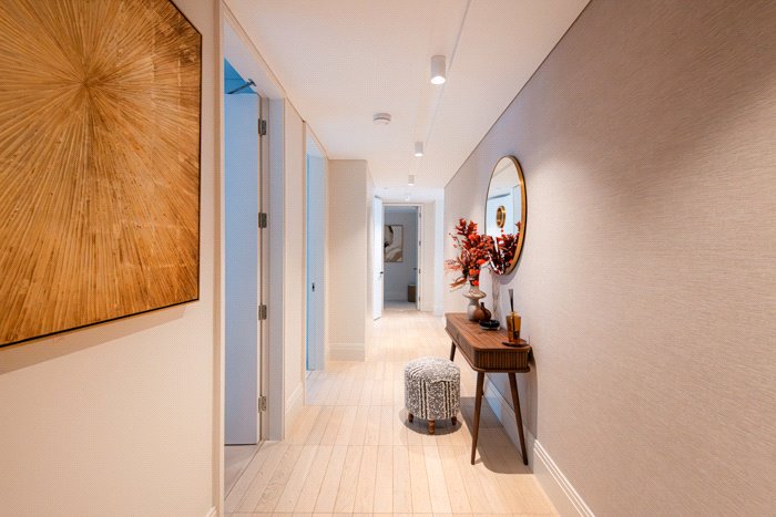 3 bedroom Flat, Cork Street, Mayfair, W1S - Available, Image 21