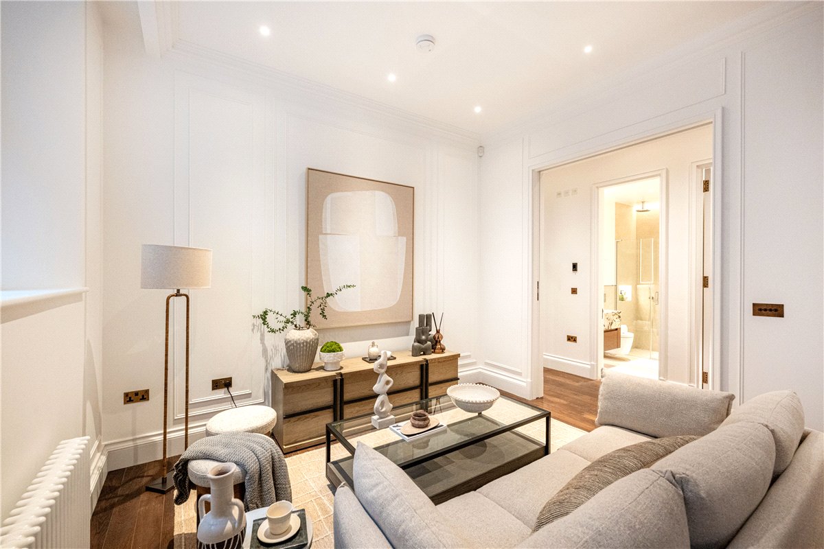 1 bedroom Flat, Charles Street, London, W1J - Available