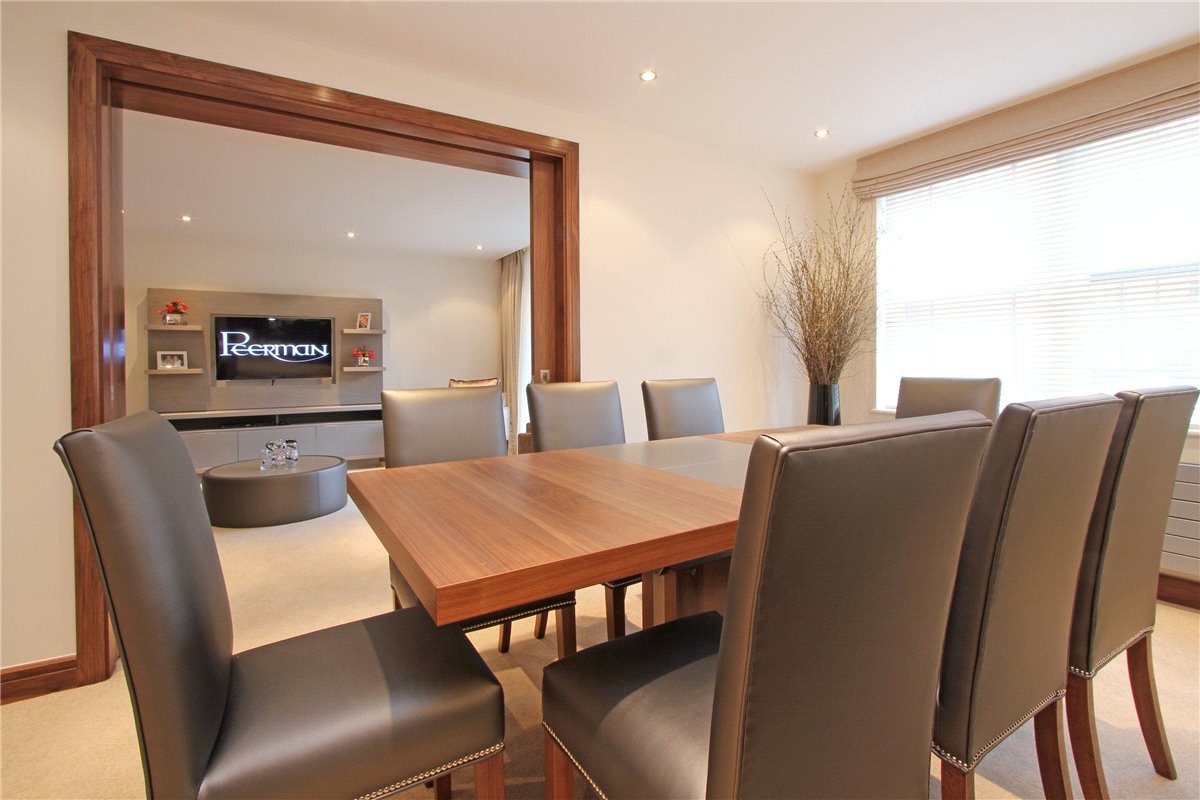 2 bedroom Flat, Ennismore Gardens, London, SW7 - Available, Image 3