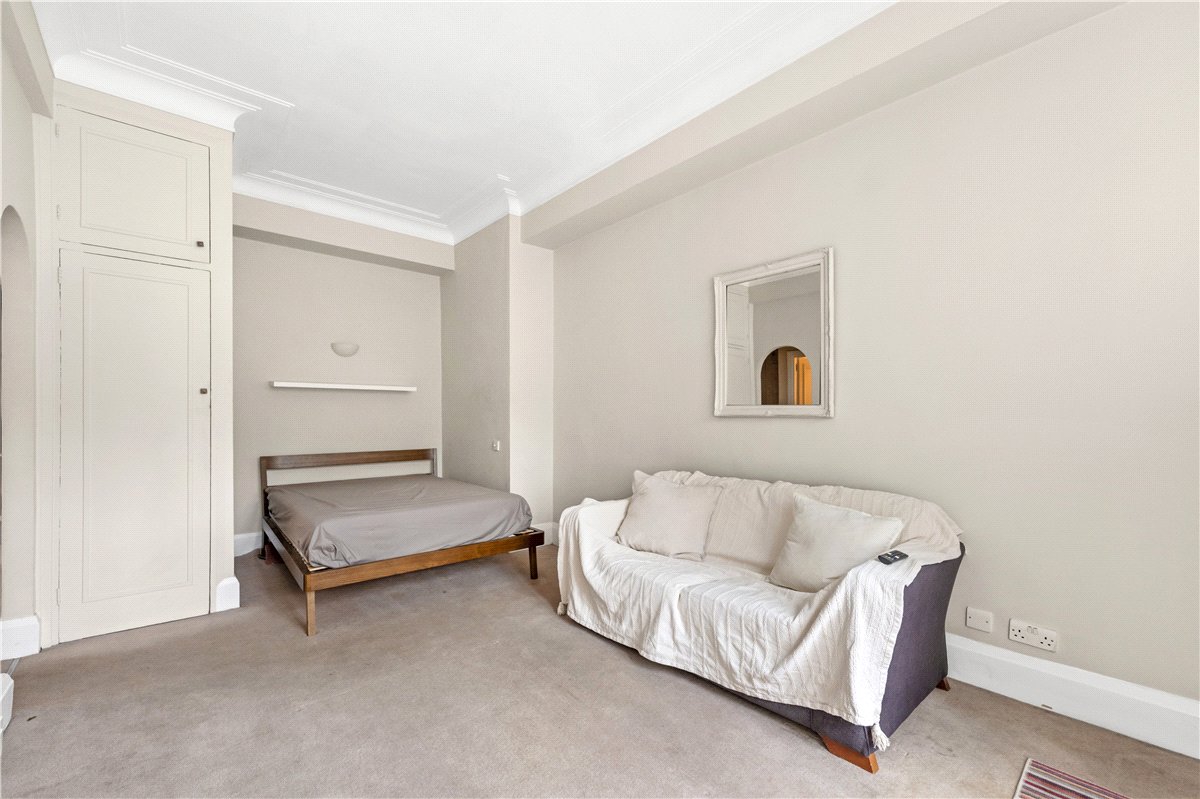 1 bedroom Flat, Basildon Court, 28 Devonshire Street, W1G - Available, Image 1